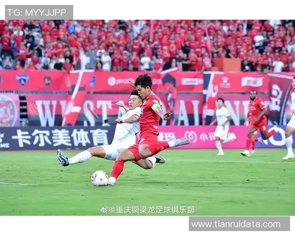 重庆足球队以56分领跑世界锦标赛积分榜展现强大实力 重庆足球队以56分领跑世界锦标赛积分榜展现强大实力