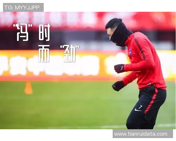 重庆篮球队个人能力引发热议球员表现与团队协作的深度探讨 重庆篮球队个人能力引发热议球员表现与团队协作的深度探讨