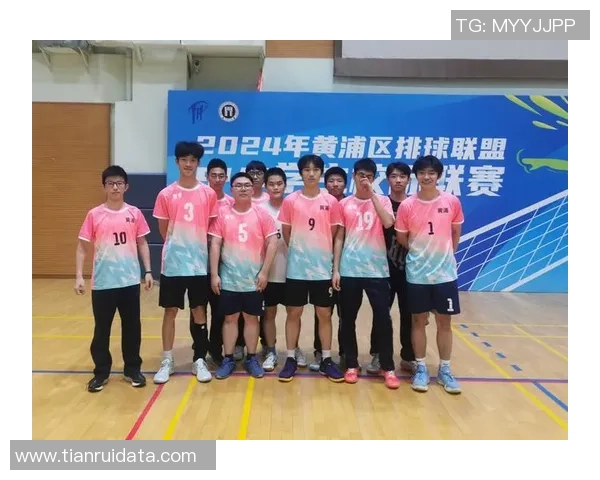 上海排球队在排球比赛中经验排名创新高引发关注与期待 上海排球队在排球比赛中经验排名创新高引发关注与期待