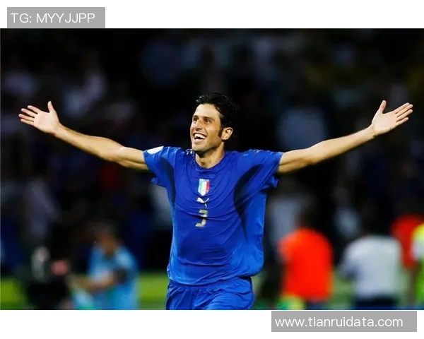 足球明星的魅力瞬间壁纸分享让你感受绿茵场上的激情与荣耀 足球明星的魅力瞬间壁纸分享让你感受绿茵场上的激情与荣耀